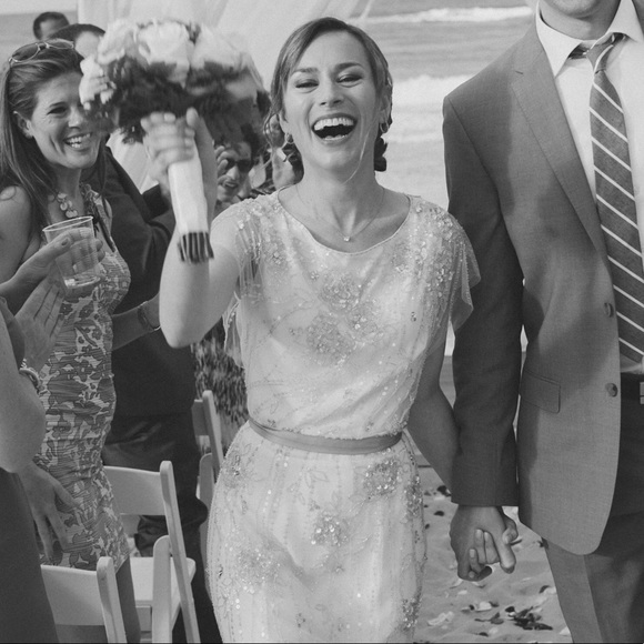 WELCOME TO MY CLOSET - Picture 5 of 8